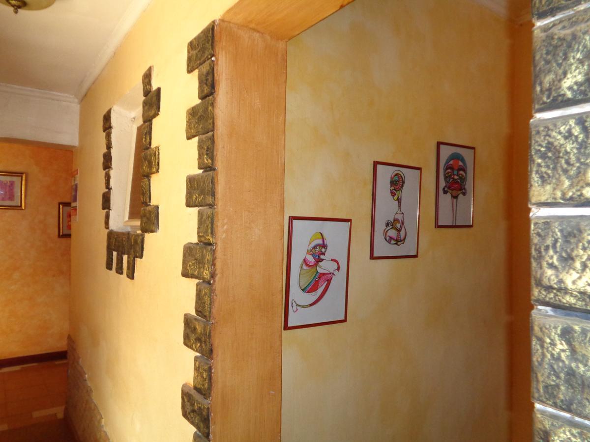 ホテル The Clarice House キスム エクステリア 写真